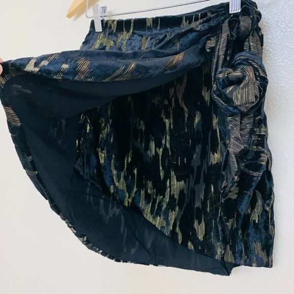 Bardot Ariella Mini Skirt Black Metallic Velvet - Picture 4 of 10